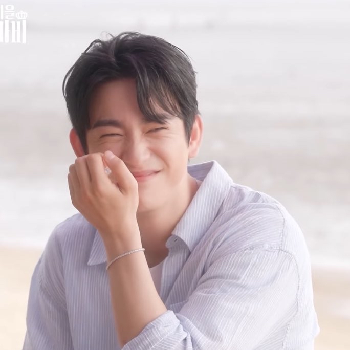 Latest photo of Park Jinyoung