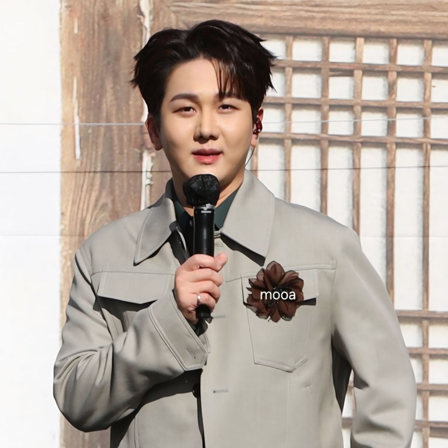 粉丝拍下的金秀瓒瞬间