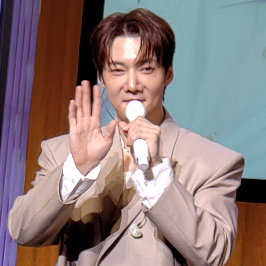 Recent activity shot of Choi Jinhyuk