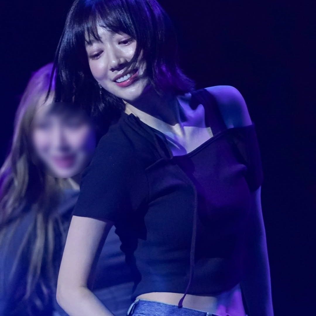 Latest photo of Park Shinhye