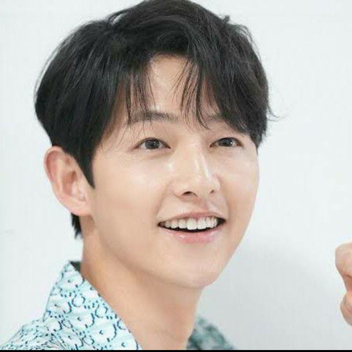 Latest photo of Song Joongki