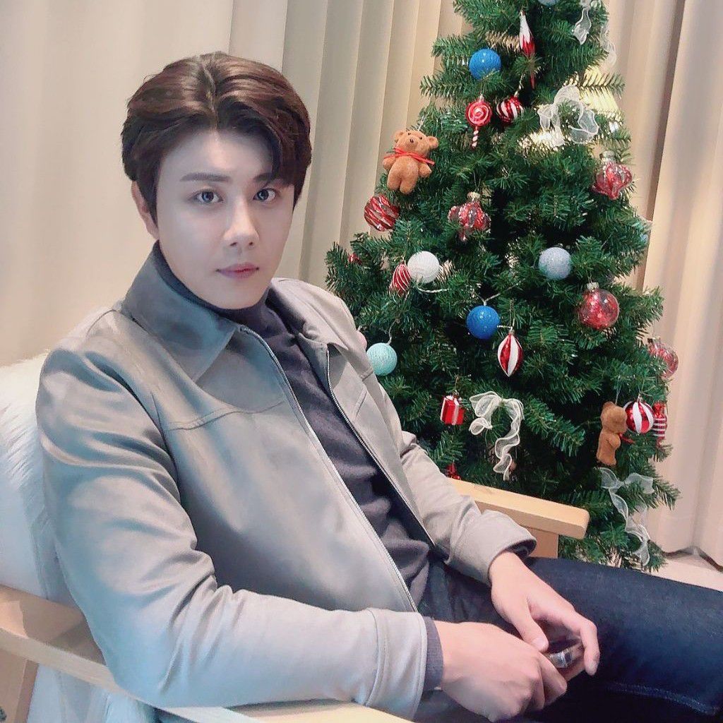 Behind-the-scenes cut of Jin Haesung