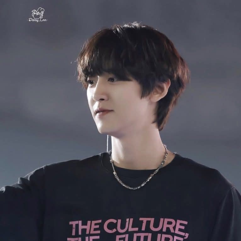 Behind-the-scenes cut of Chanyeol
