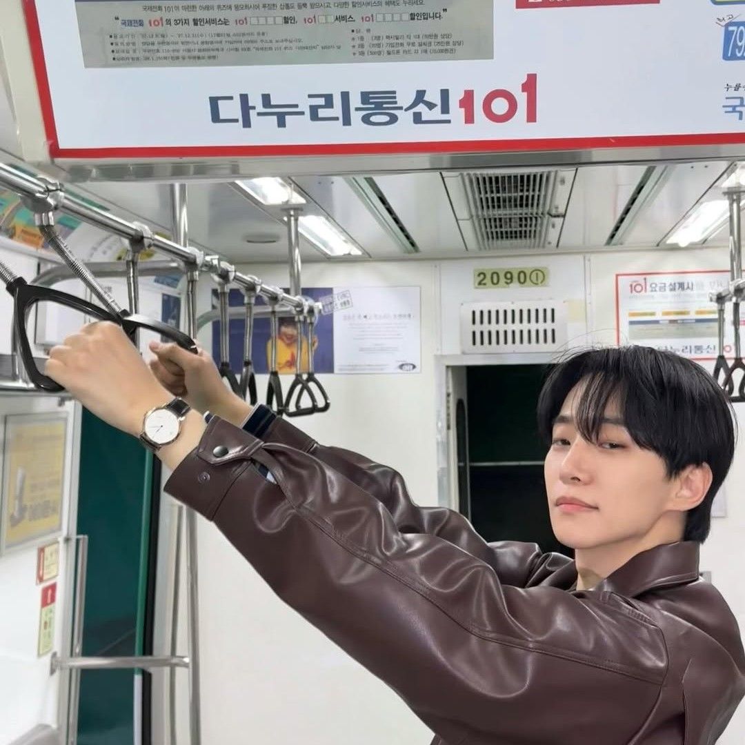 Foto kegiatan terbaru dari Lee Junho