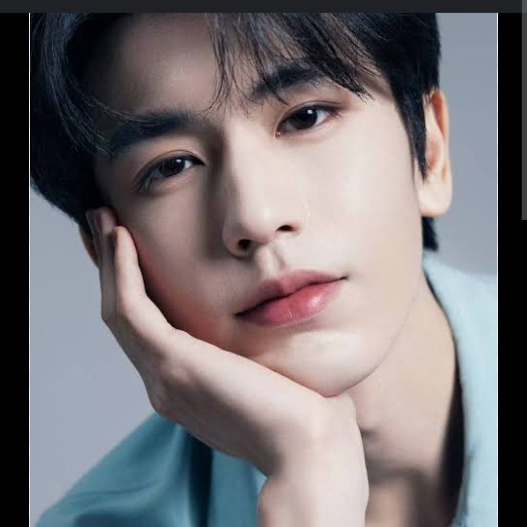 Recent activity shot of Zhang Linghe