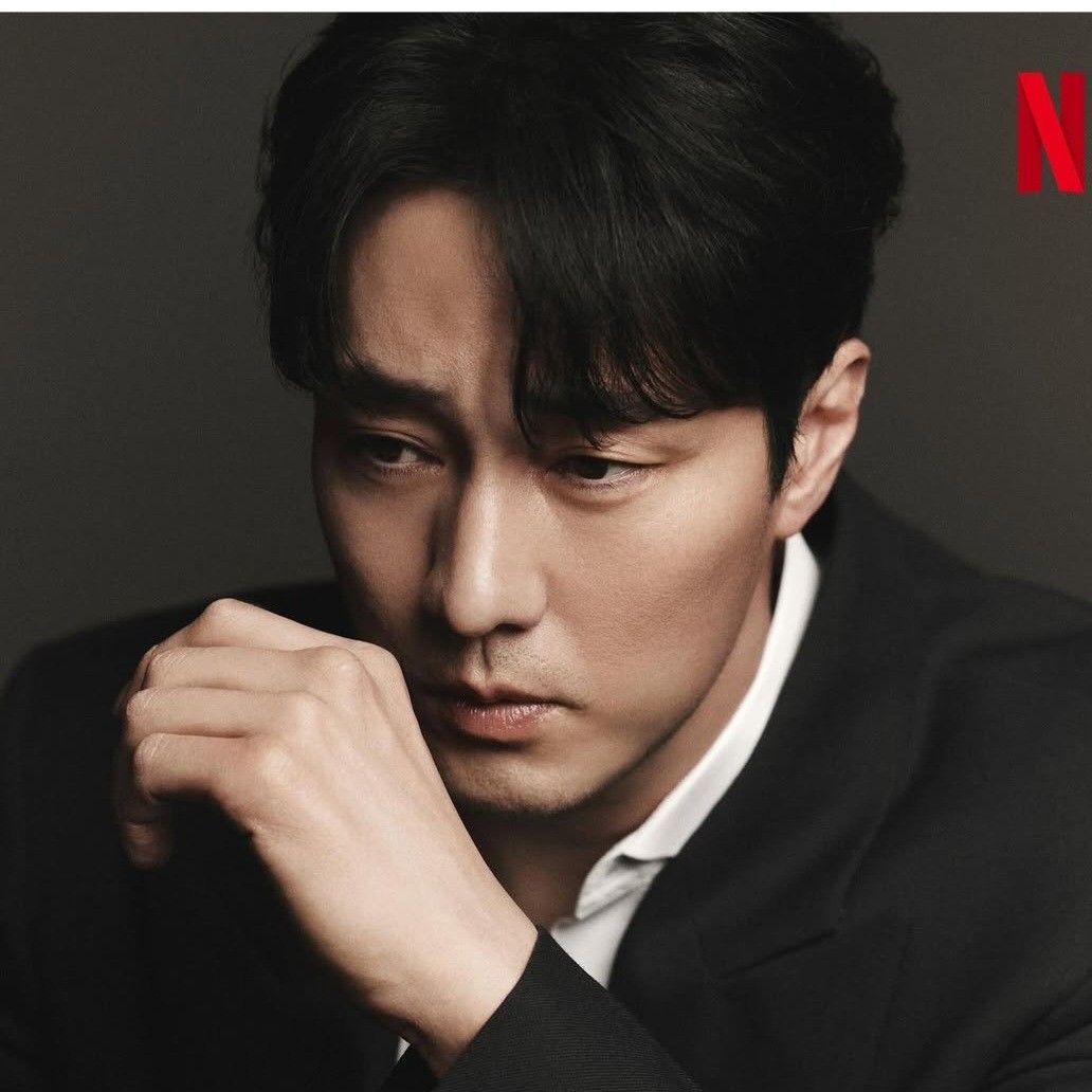 Behind-the-scenes cut of So Jisub
