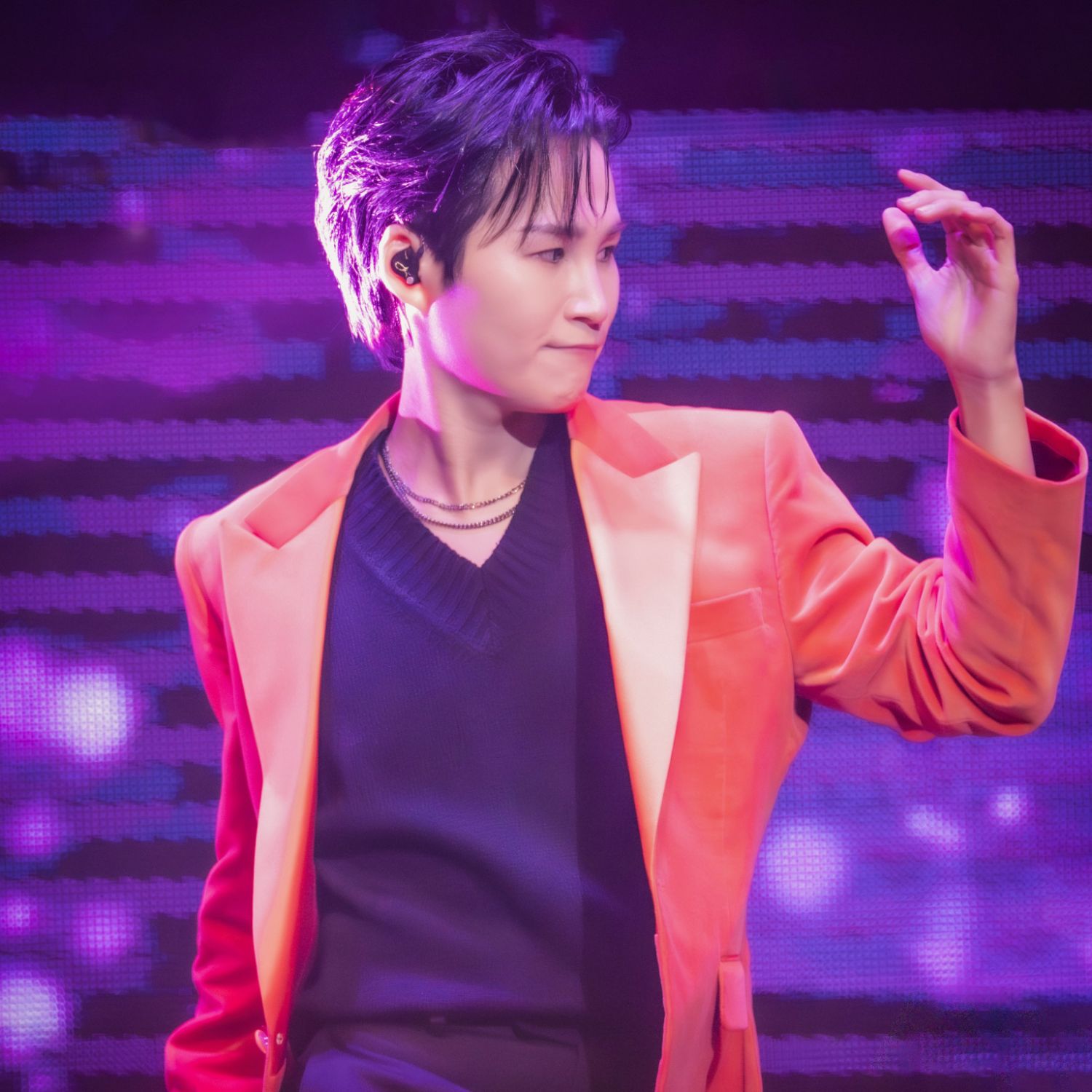 金熙栽的最新照片