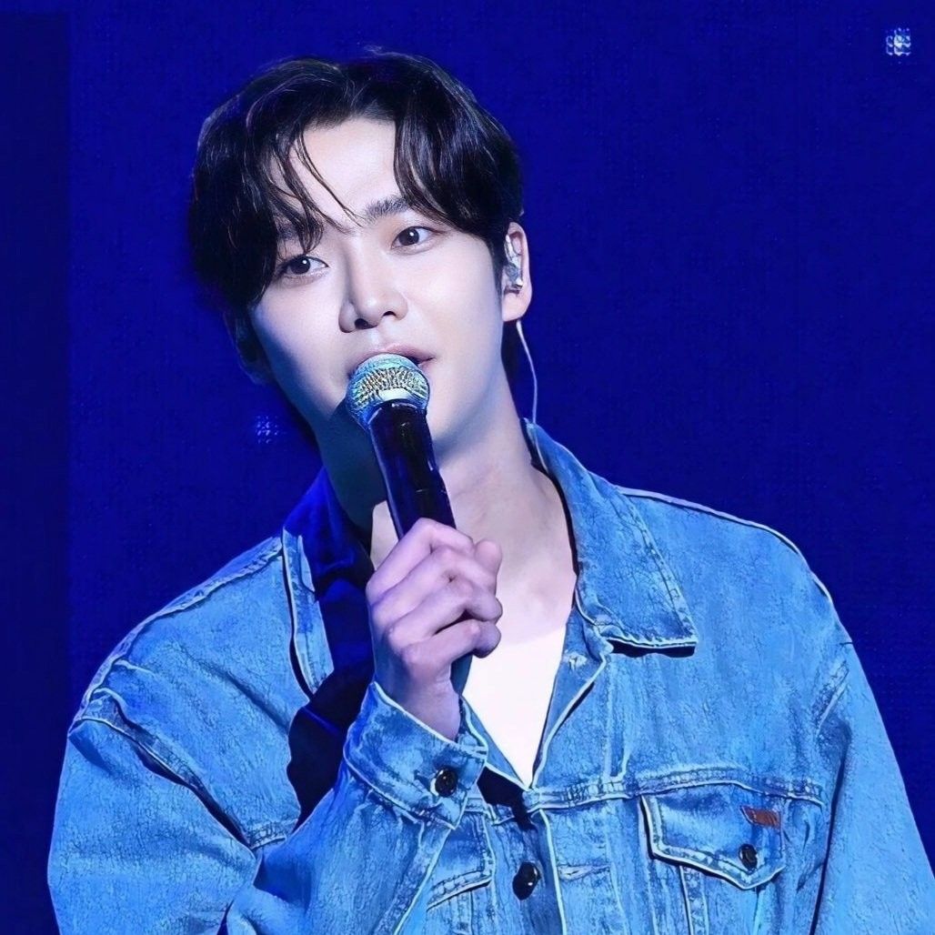 Behind-the-scenes cut of Rowoon