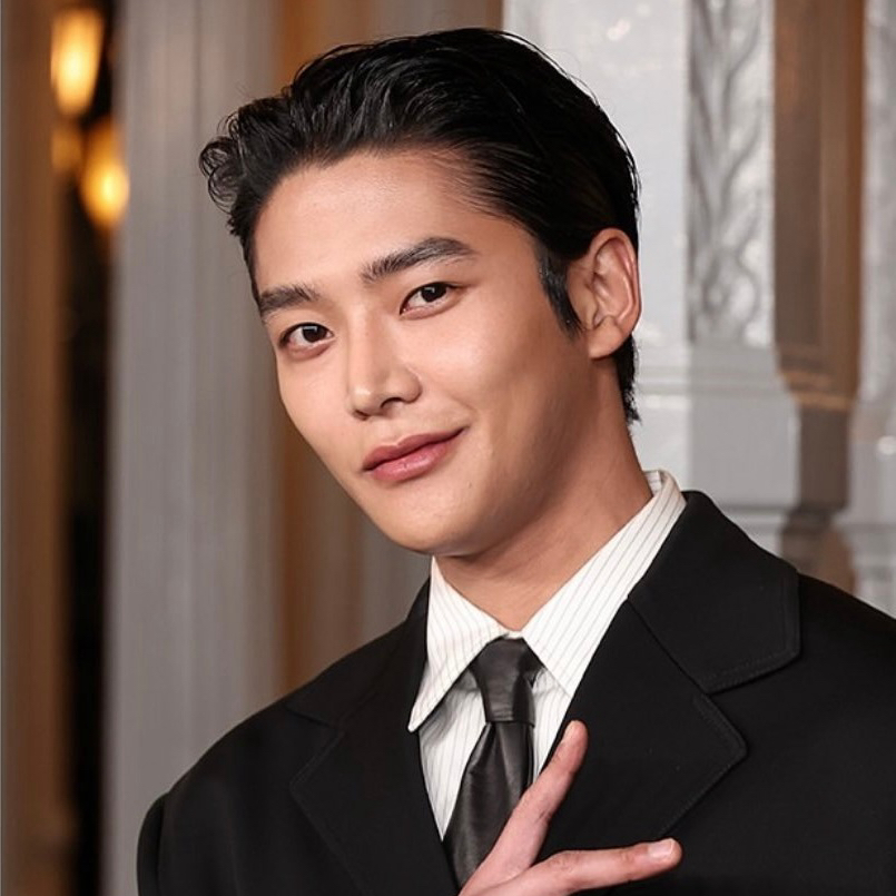 Latest photo of Rowoon