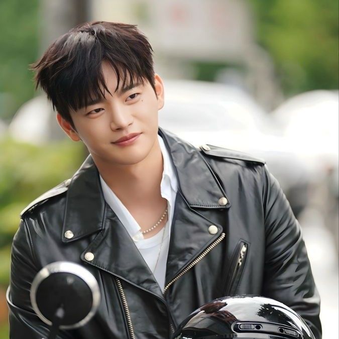 A moment captured by a fan of Seo Inguk