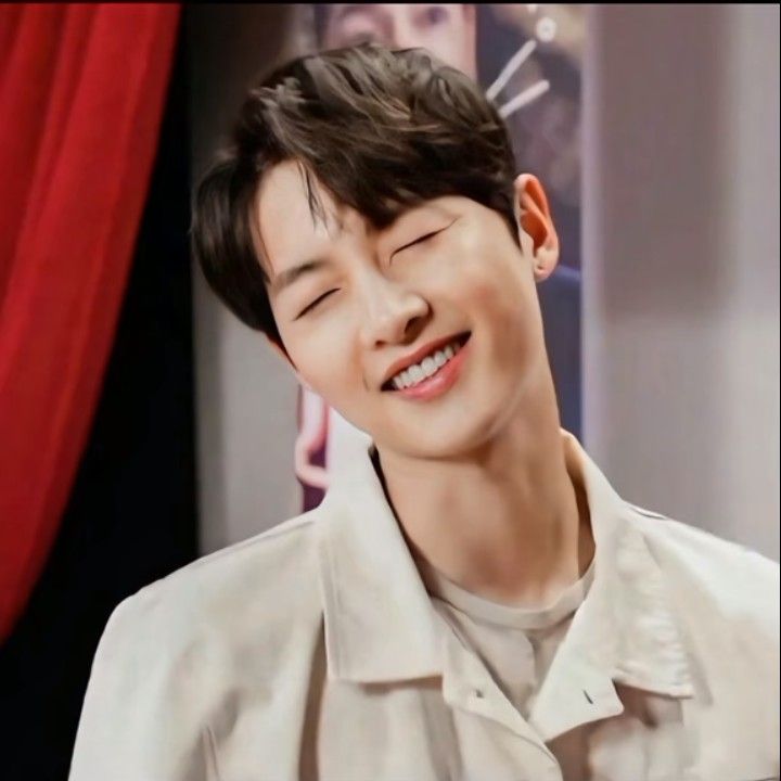 Foto terbaru dari Song Joongki