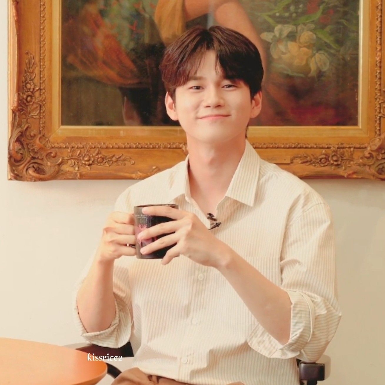 A moment captured by a fan of Ong Seongwu