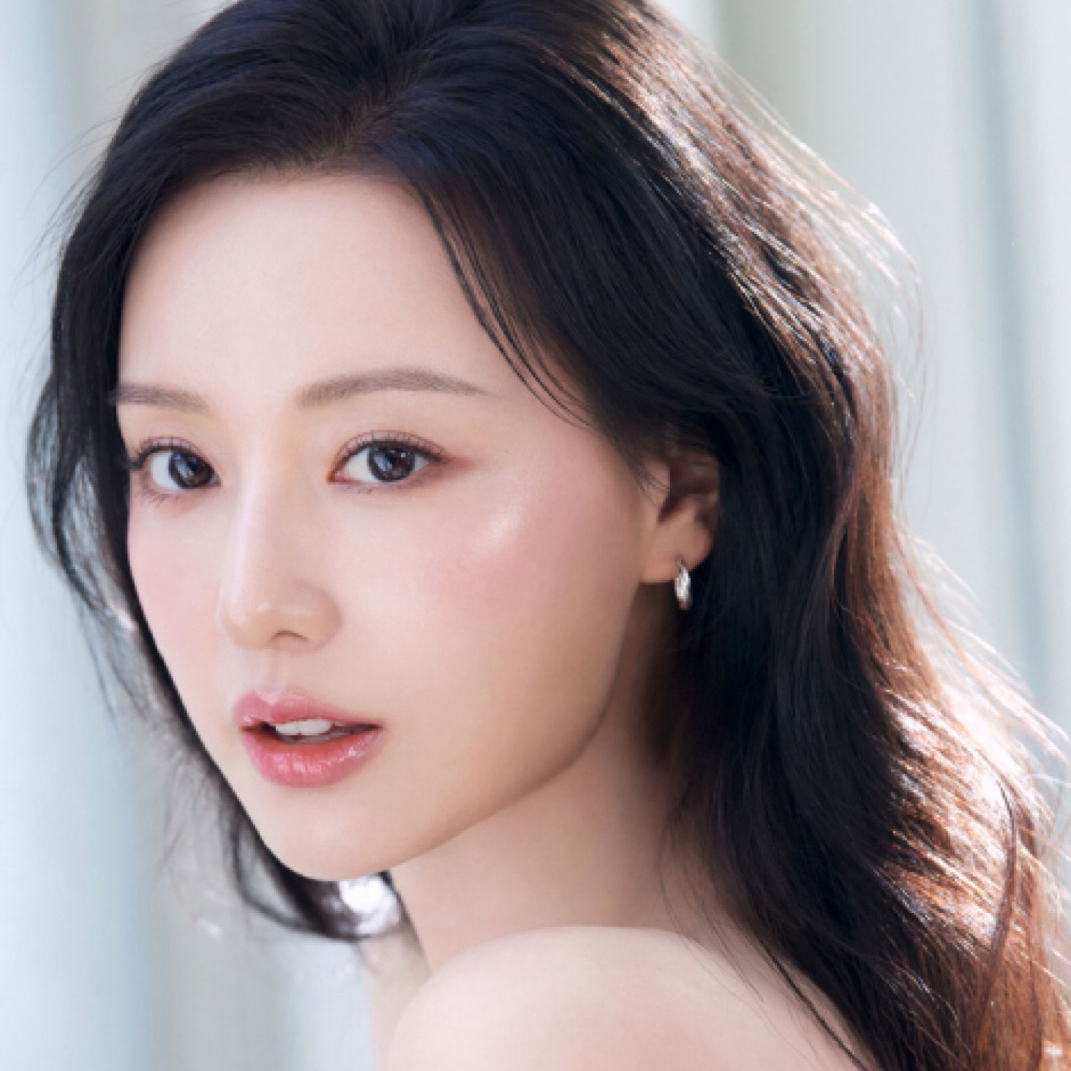 Latest photo of Kim Jiwon