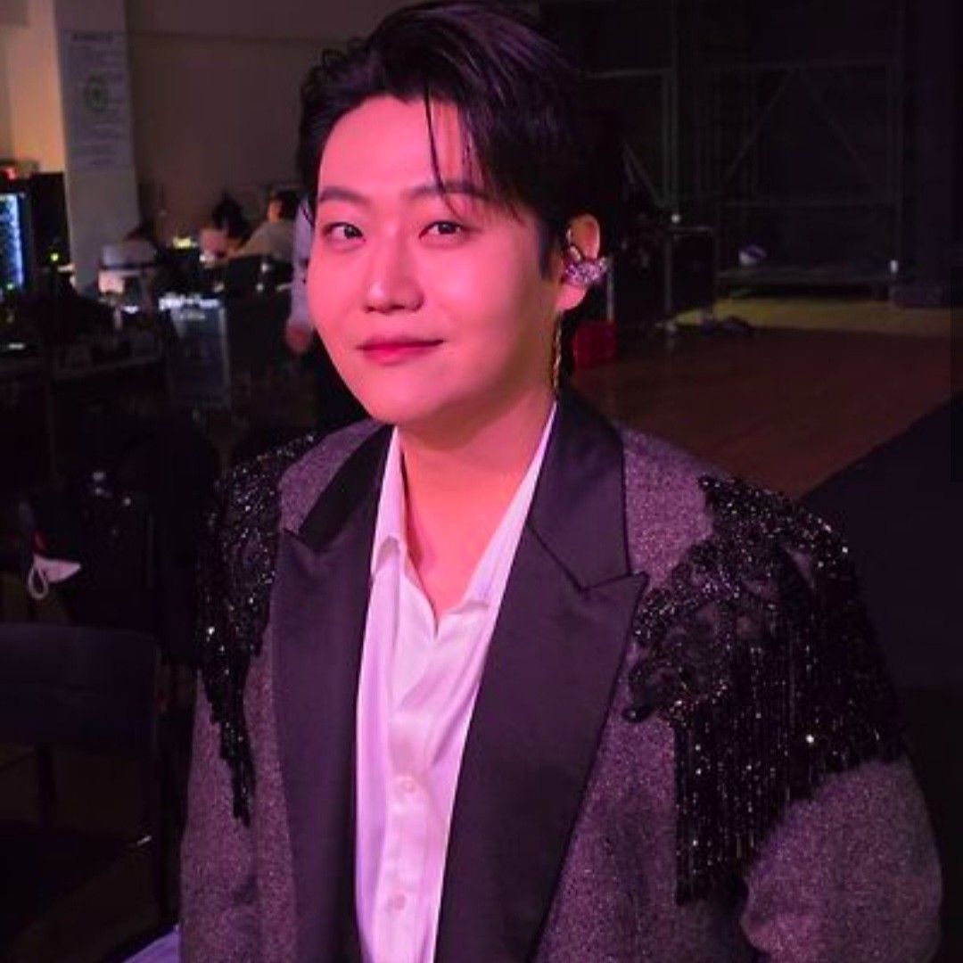 Behind-the-scenes cut of Min Soohyun