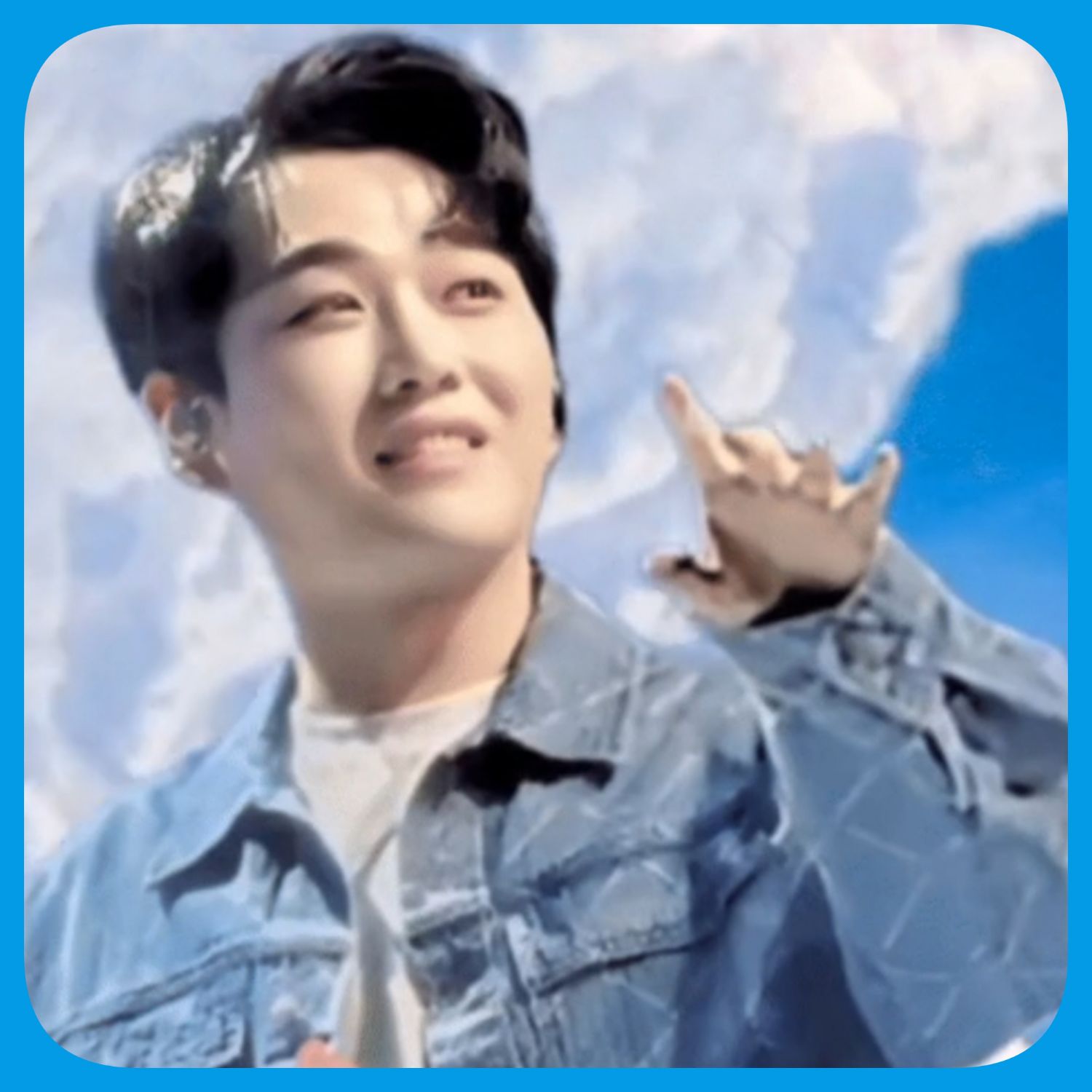Recent activity shot of Hwang Youngwoong