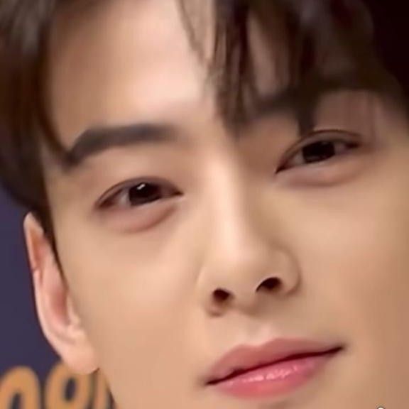 Cuplikan di balik layar dari Cha Eunwoo