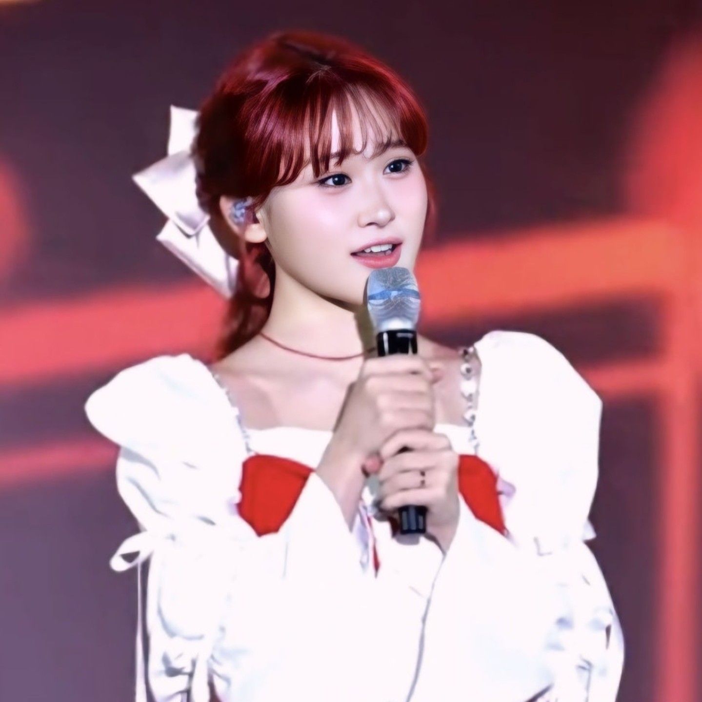 A moment captured by a fan of Kim Dahyun