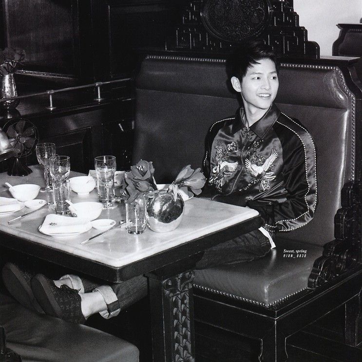 Foto terbaru dari Song Joongki