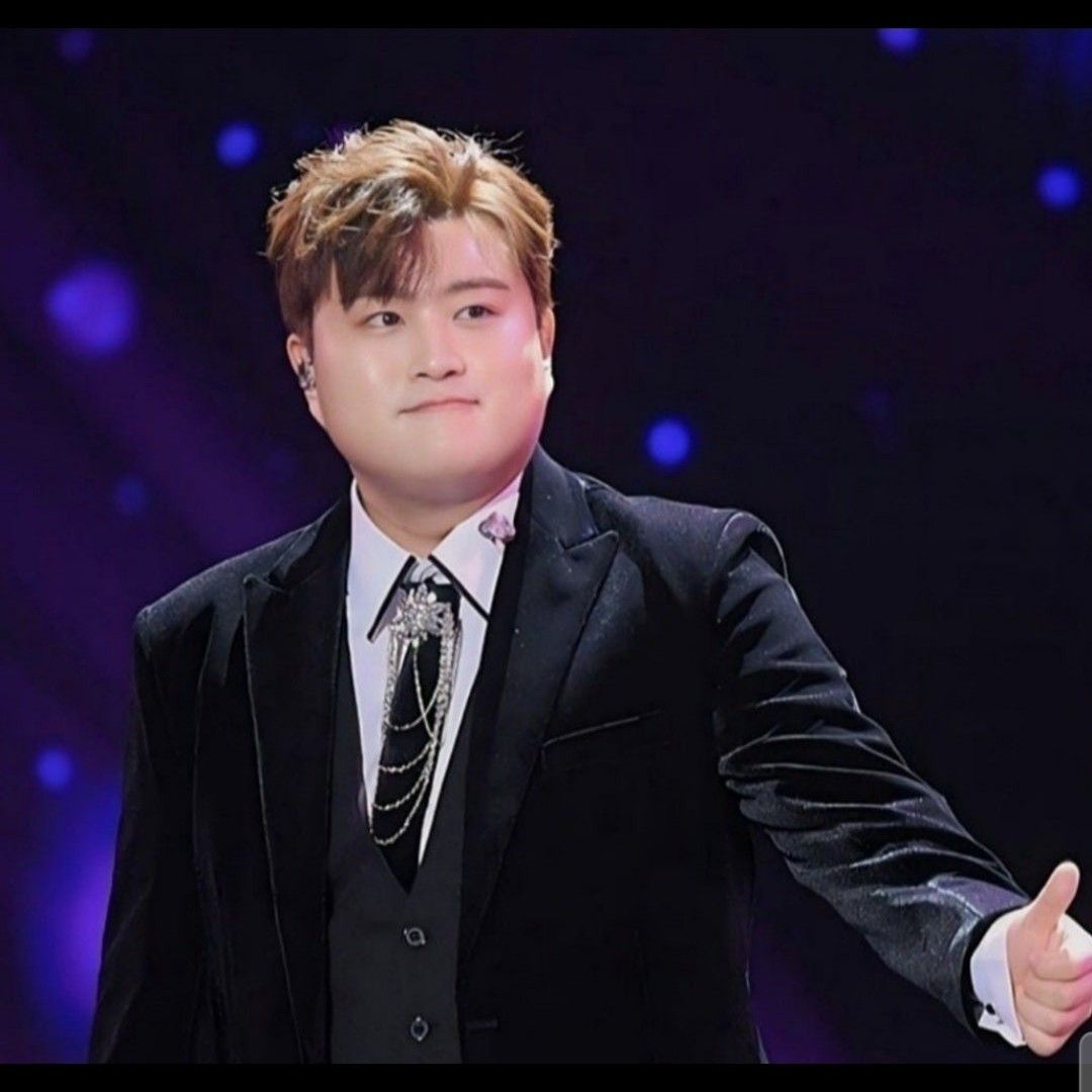 Behind-the-scenes cut of Kim Hojoong