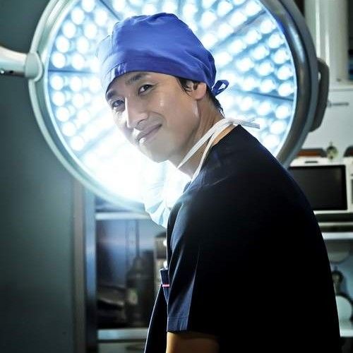 Recent activity shot of Lee Sunkyun