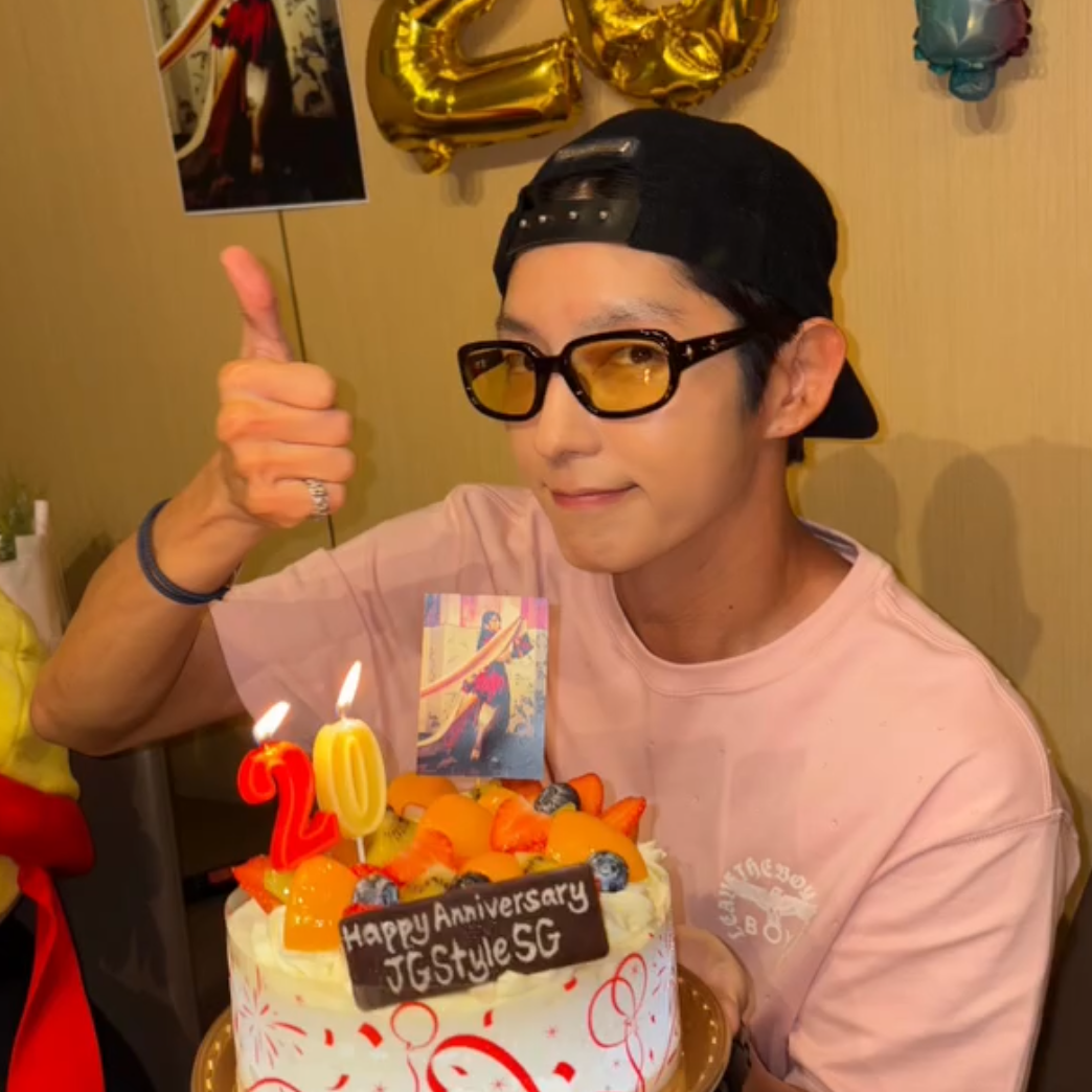 Foto terbaru dari Lee Joongi