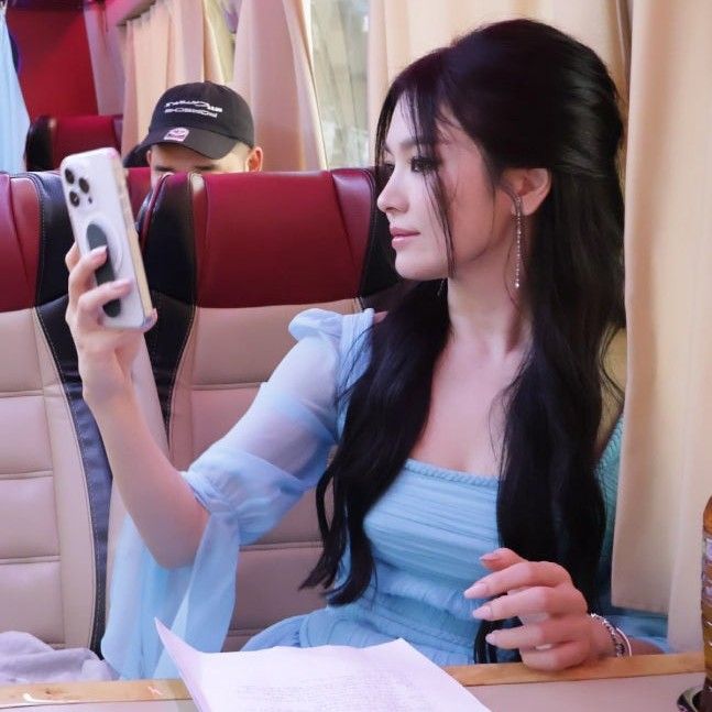Recent activity shot of Song Hyekyo