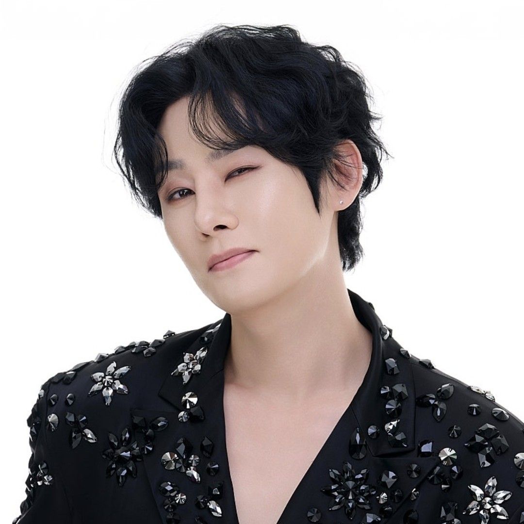 Behind-the-scenes cut of Kang Moonkyung