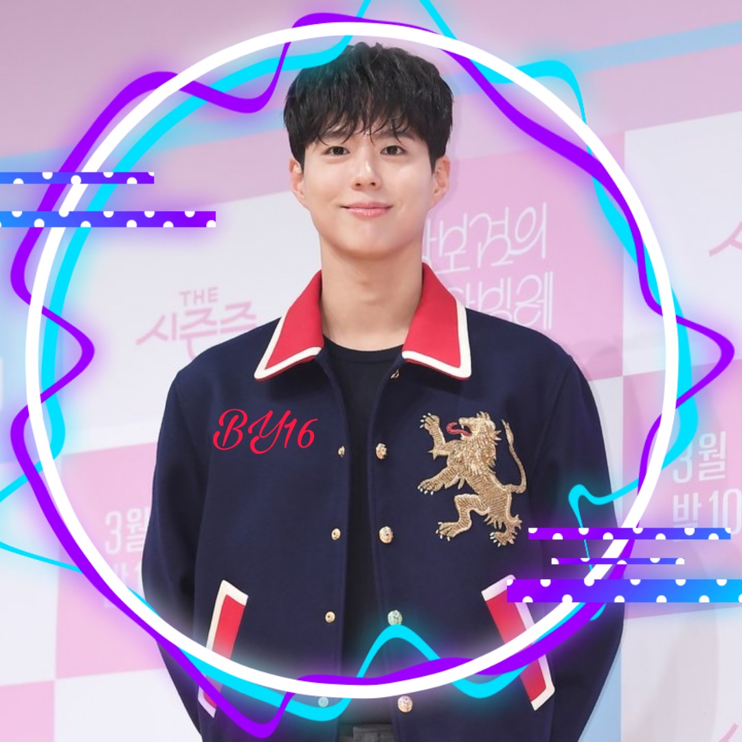 A moment captured by a fan of Park Bogum
