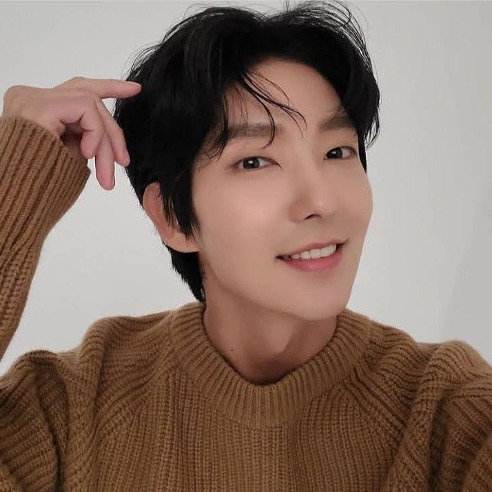 Latest photo of Lee Joongi
