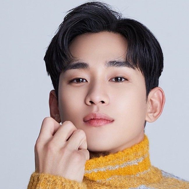 Recent activity shot of Kim Soohyun