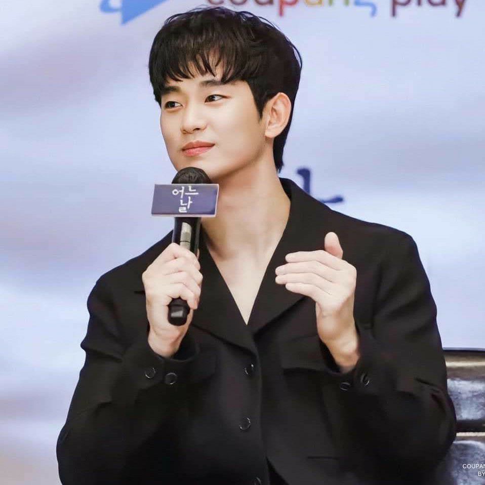 Behind-the-scenes cut of Kim Soohyun