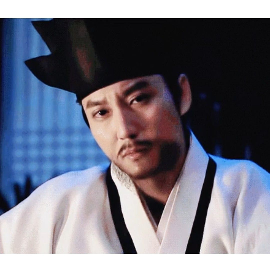 Recent activity shot of Kim Namgil