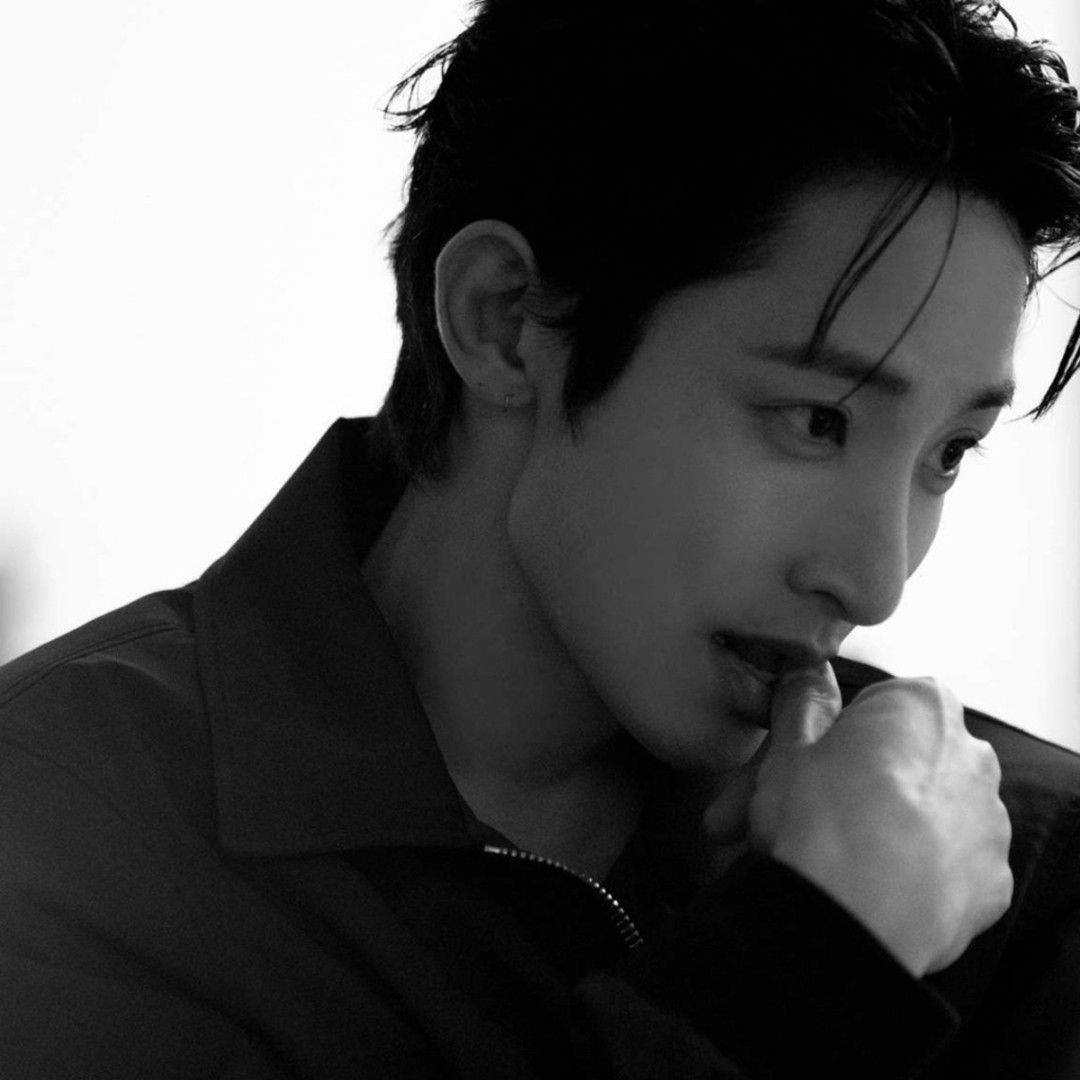 A moment captured by a fan of Lee Soohyuk