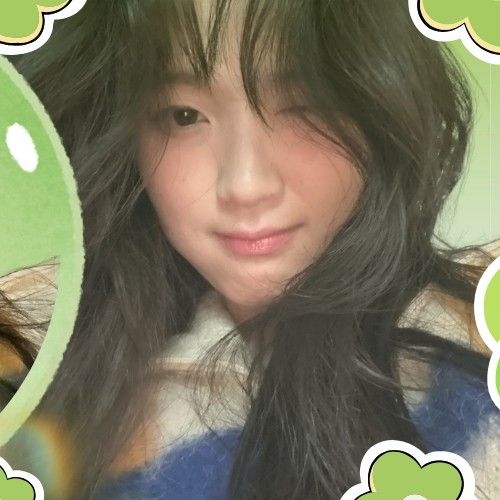 Behind-the-scenes cut of Kim Hyeyoon