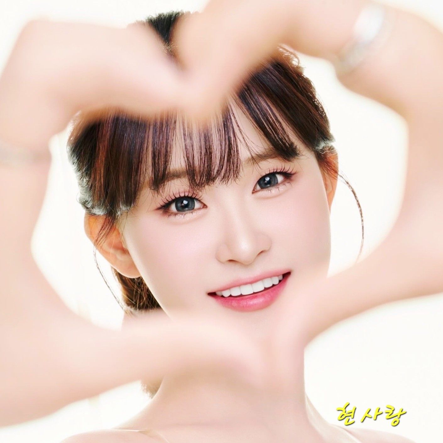 김다현의 비하인드 컷