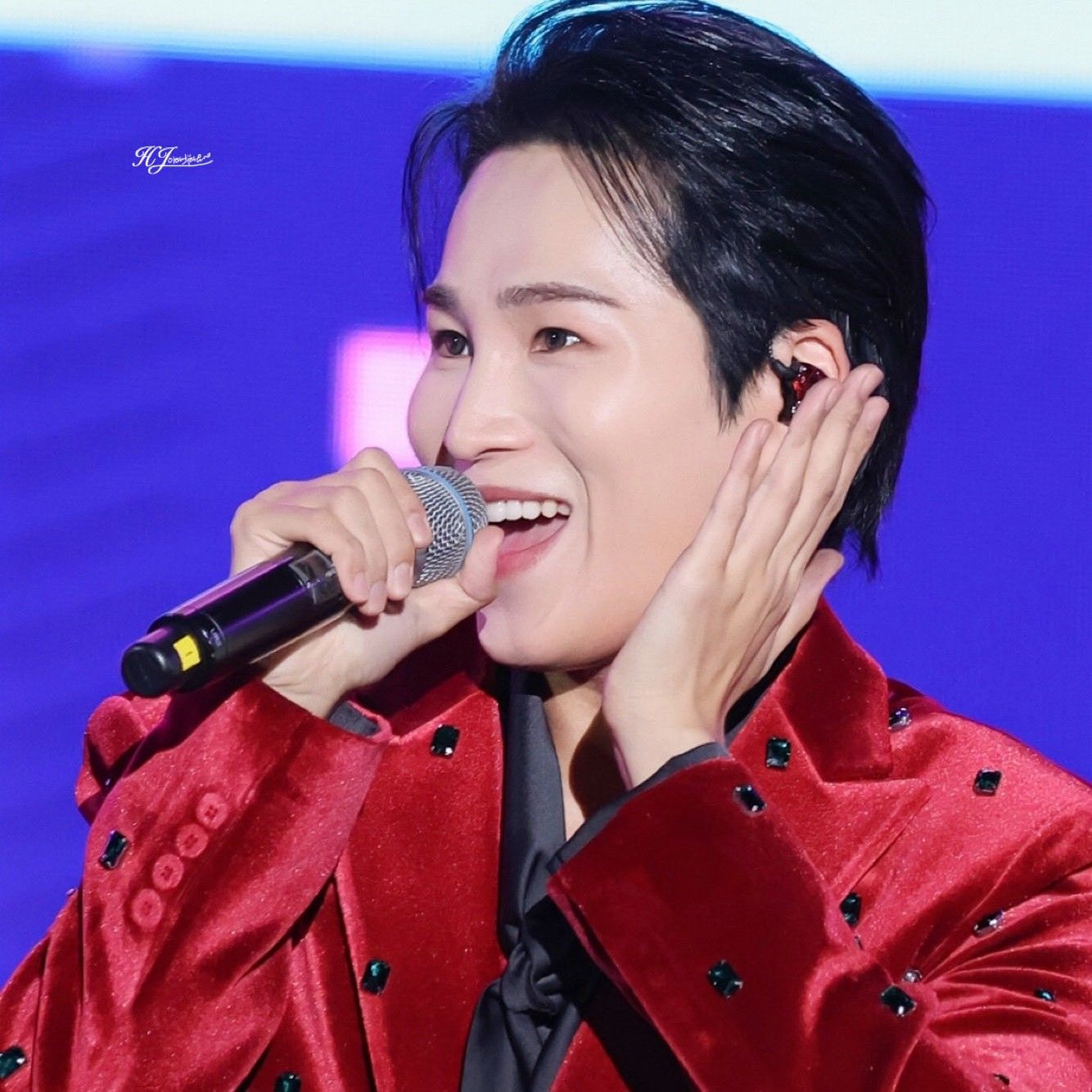 金熙栽的最新照片