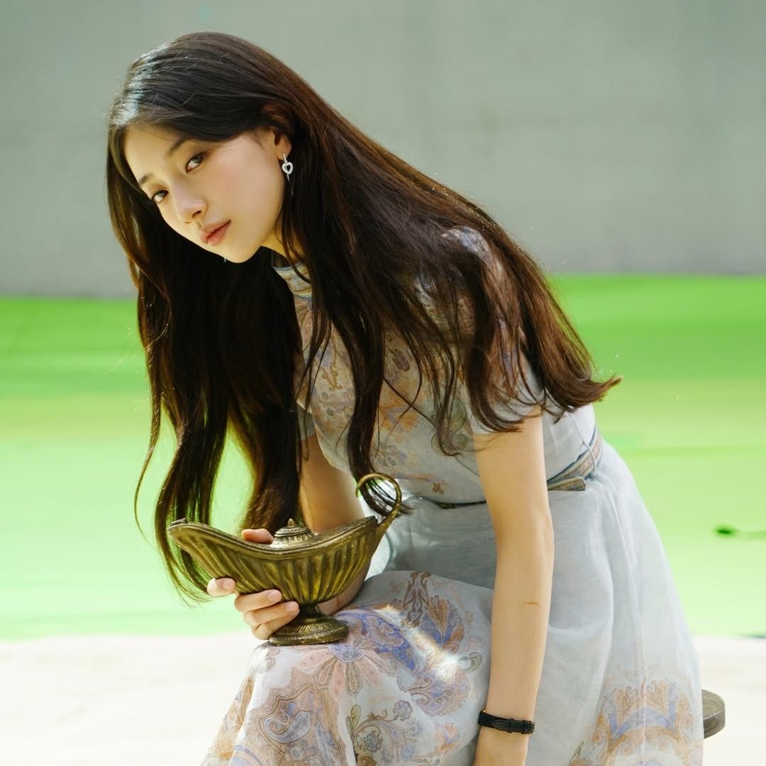 Behind-the-scenes cut of Bae Suzy