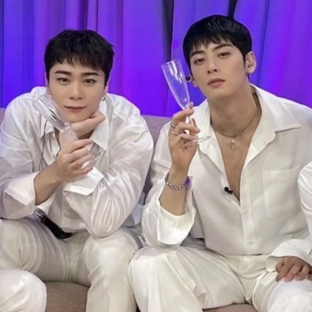 Foto kegiatan terbaru dari Cha Eunwoo