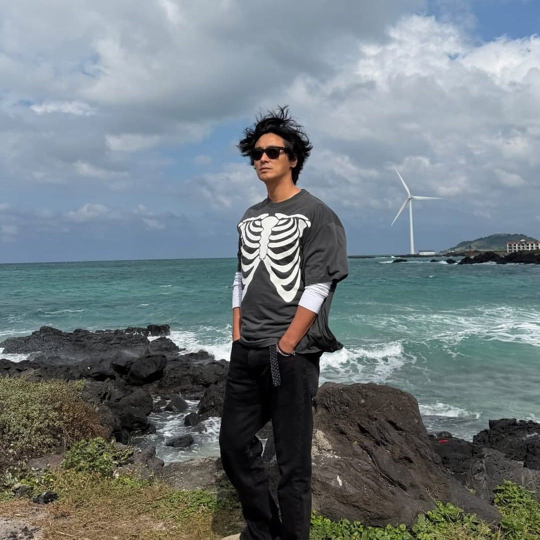 Behind-the-scenes cut of Joo Jihoon