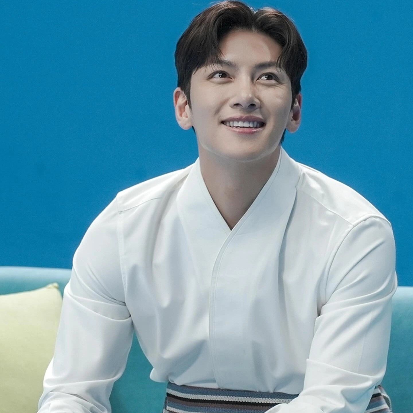 Behind-the-scenes cut of Ji Changwook