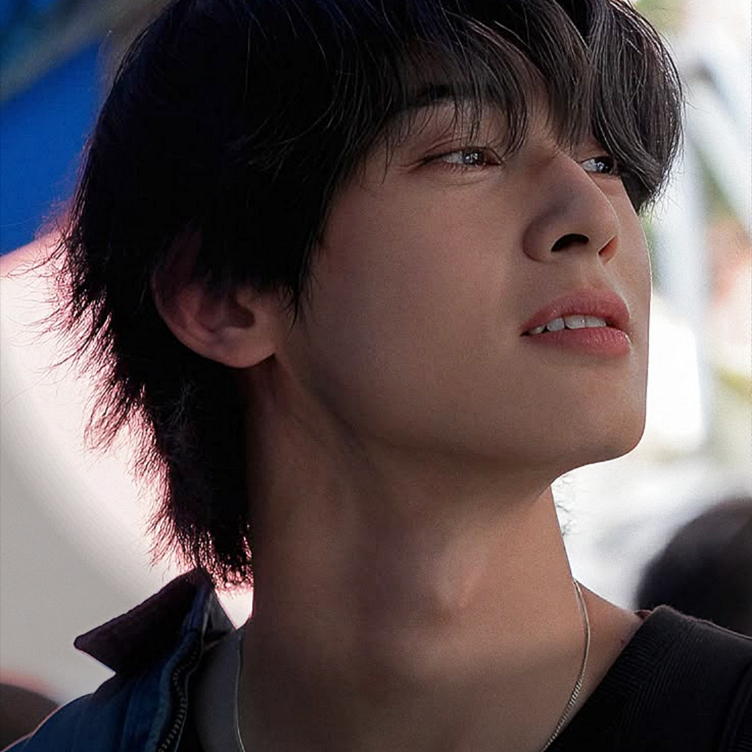 Foto kegiatan terbaru dari Cha Eunwoo