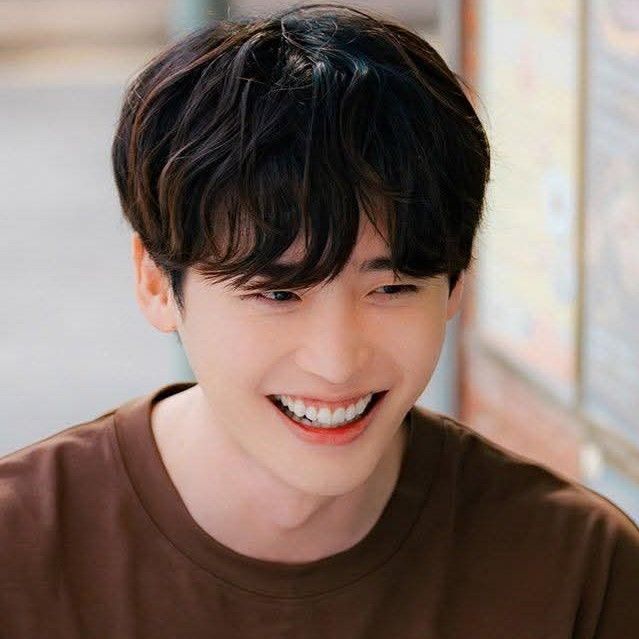 Behind-the-scenes cut of Lee Jongsuk