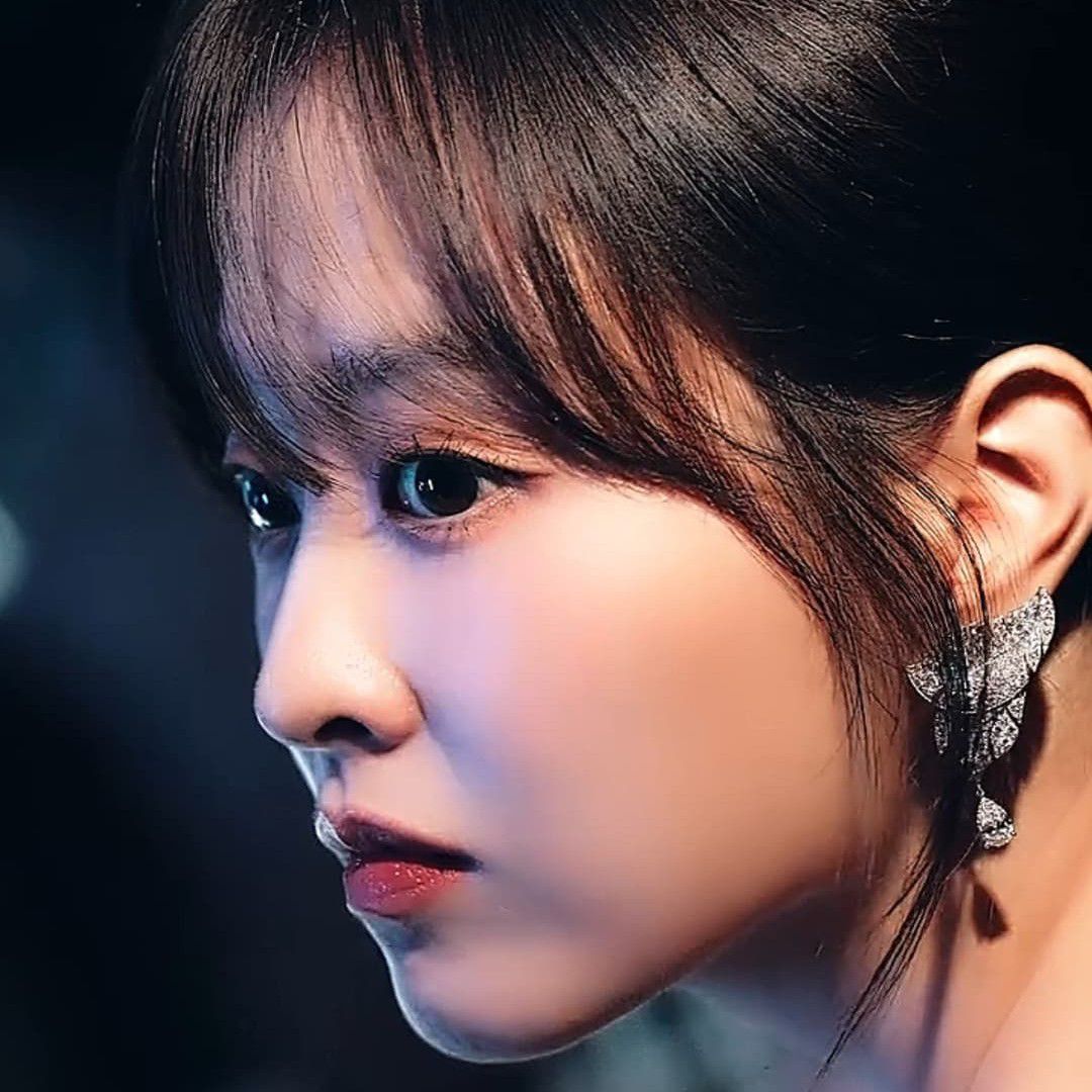 Recent activity shot of Park Boyoung