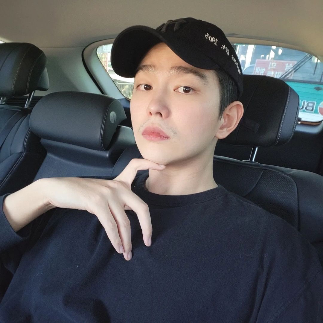 Behind-the-scenes cut of Yoon Kyunsang