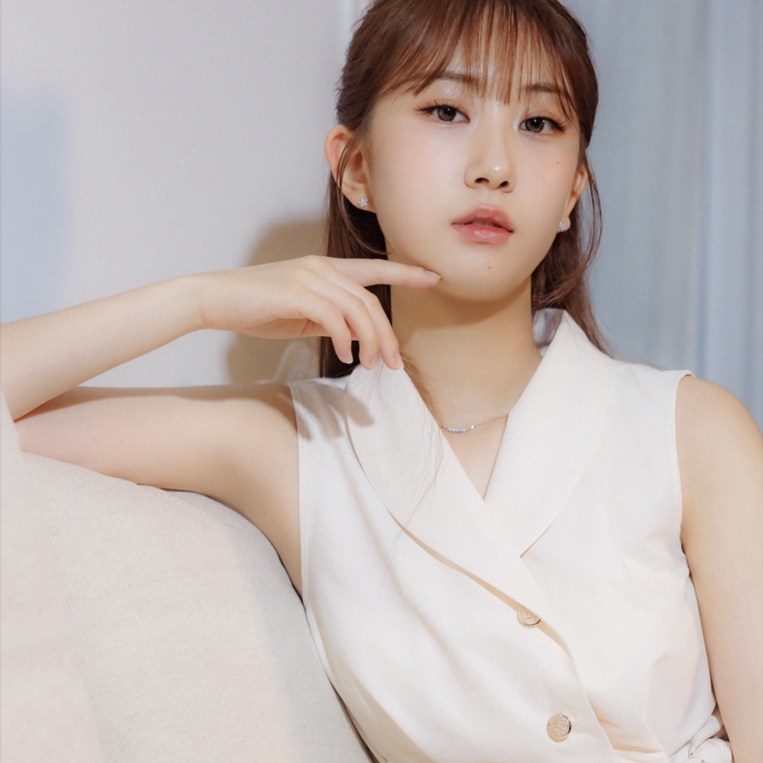 Recent activity shot of Jeon Yujin