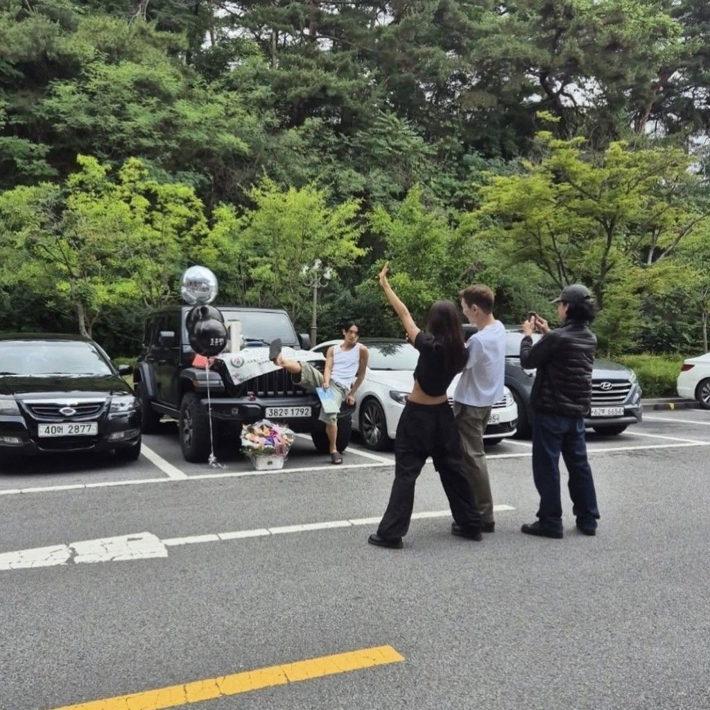 Recent activity shot of Choi Hojong