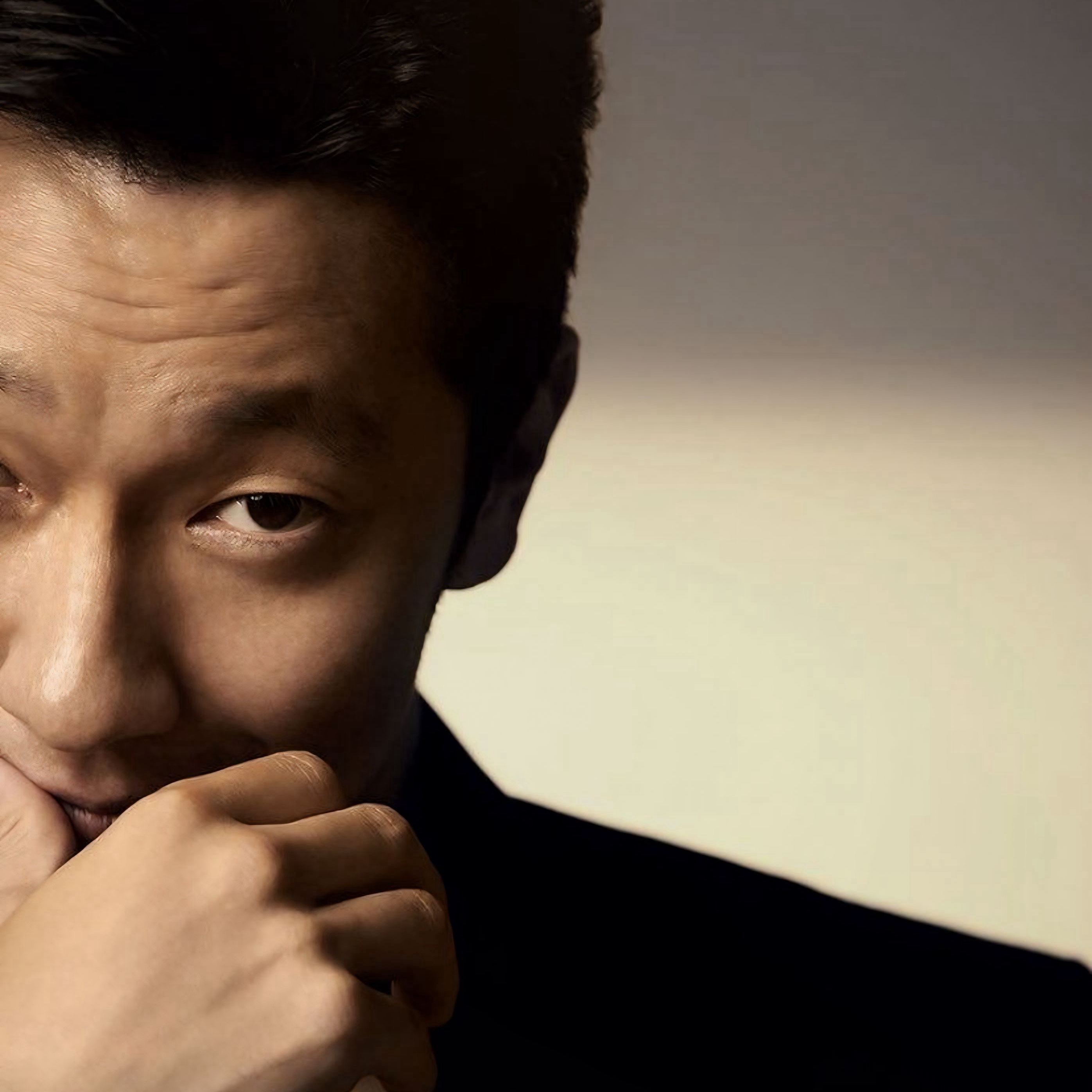 Behind-the-scenes cut of Son Seokkoo