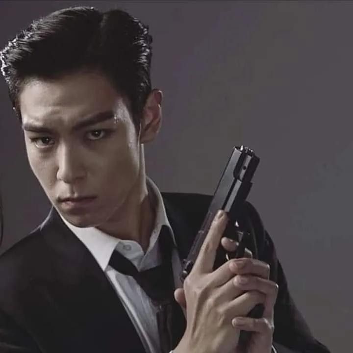 A moment captured by a fan of T.O.P