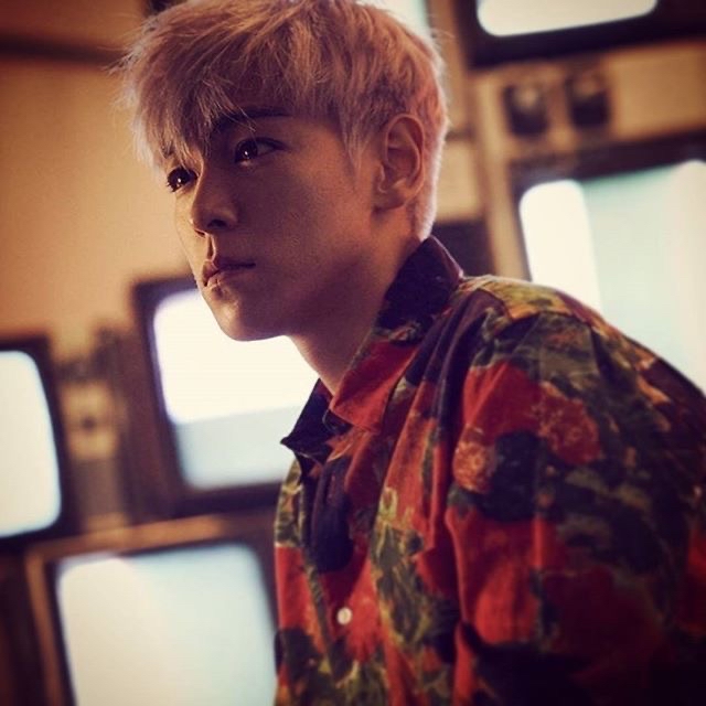 A moment captured by a fan of T.O.P