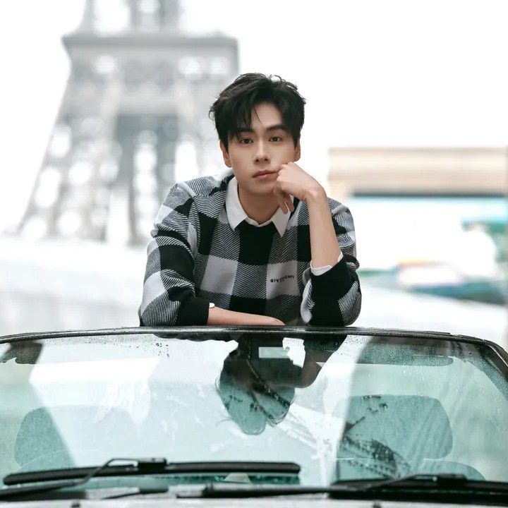 A moment captured by a fan of Hu Yitian